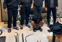 Remaja anggota geng motor Warnek berikut 10 sajam diamankan.(ist)
