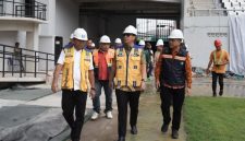 Wali Kota Medan Rico Tri Putra Waas meninjau Stadion Teladan Medan.(hpm)
