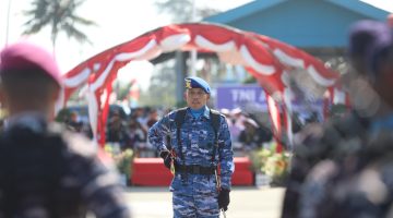 Mayor Pom Deddy Siahaan Pimpin Upacara HUT ke-81 TNI di Merauke