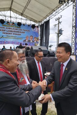 Anggota DPR RI Maruli Siahaan Hadiri Jubileum 150 Tahun HKBP Lobusiregar Resort Pohan, Acara Dipimpin Ephorus Pdt Dr Viktor Tinambunan