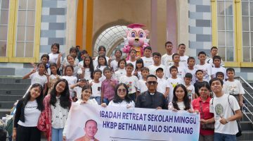 Maruli Siahaan Beri Dukungan  Pembinaan Iman dan Karakter Generasi Gereja Lewat Wisata Rohani
