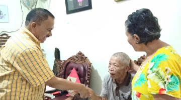 Wujud Kepedulian dan Solidaritas Sesama Purnawirawan Polri, Maruli Siahaan Jenguk Teman Seperjuangan AKBP (P) Miden Situmorang