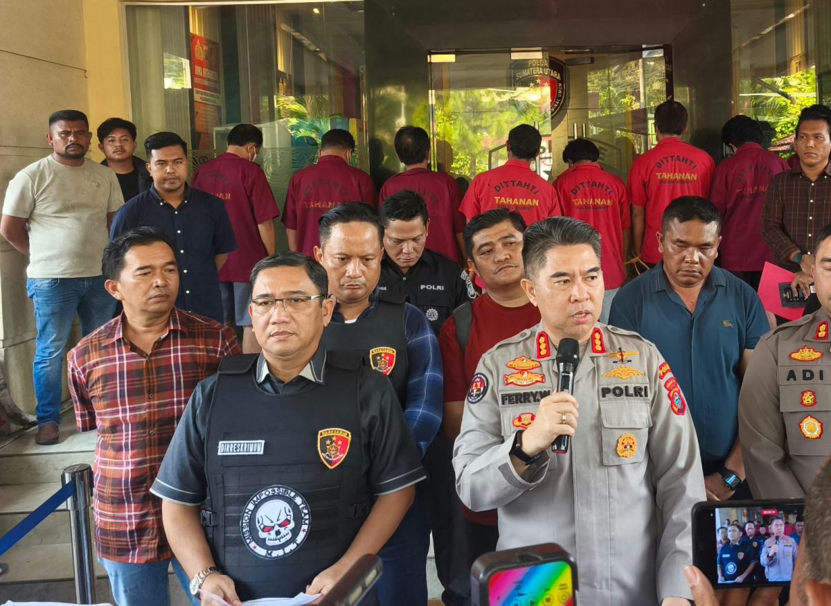 Kabid Humas Poldasu Kombes Ferry Walintukan saat memberikan keterangan kepada wartawan.(jos tambunan)