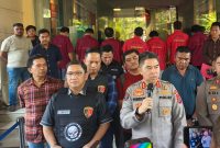 Kabid Humas Poldasu Kombes Ferry Walintukan saat memberikan keterangan kepada wartawan.(jos tambunan)