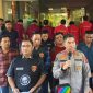 Kabid Humas Poldasu Kombes Ferry Walintukan saat memberikan keterangan kepada wartawan.(jos tambunan)