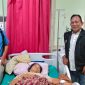 tim rumah aspirasi maruli siahaan menjenguk pasien yang membutuhkan pertolongan di rumah sakit.(ist)